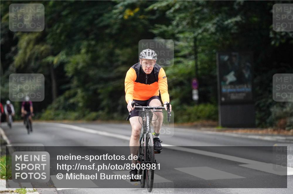 14.09.2025 - Stadtparktriathlon Michael Burmester http://msf.ph/oto/8908981 14.09.2025 09:53:11 Radfahren 485, 577, 591, 606, 609, 616 meine-sportfotos.de