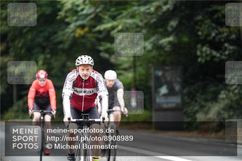 14.09.2025 - Stadtparktriathlon Michael Burmester http://msf.ph/oto/8908989 14.09.2025 09:53:21 Radfahren 550, 591, 614, 618 meine-sportfotos.de