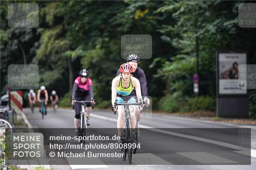 14.09.2025 - Stadtparktriathlon Michael Burmester http://msf.ph/oto/8908994 14.09.2025 09:53:33 Radfahren 500, 529, 544, 585 meine-sportfotos.de