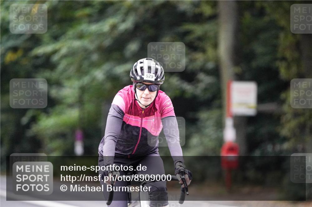14.09.2025 - Stadtparktriathlon Michael Burmester http://msf.ph/oto/8909000 14.09.2025 09:53:36 Radfahren 500, 523, 524, 529, 544, 585 meine-sportfotos.de