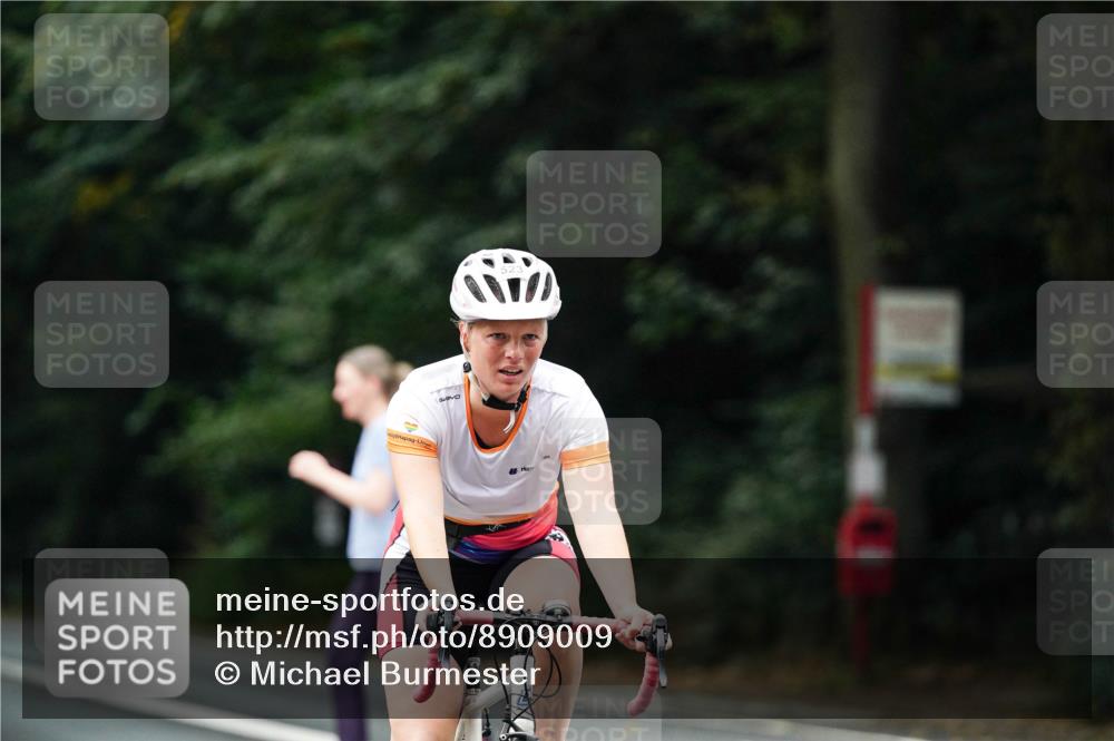 14.09.2025 - Stadtparktriathlon Michael Burmester http://msf.ph/oto/8909009 14.09.2025 09:53:44 Radfahren 500, 523, 524 meine-sportfotos.de