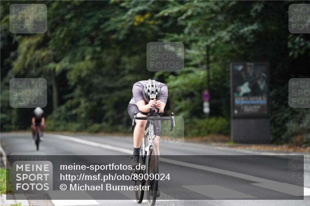14.09.2025 - Stadtparktriathlon Michael Burmester http://msf.ph/oto/8909024 14.09.2025 09:54:22 Radfahren 575, 660 meine-sportfotos.de