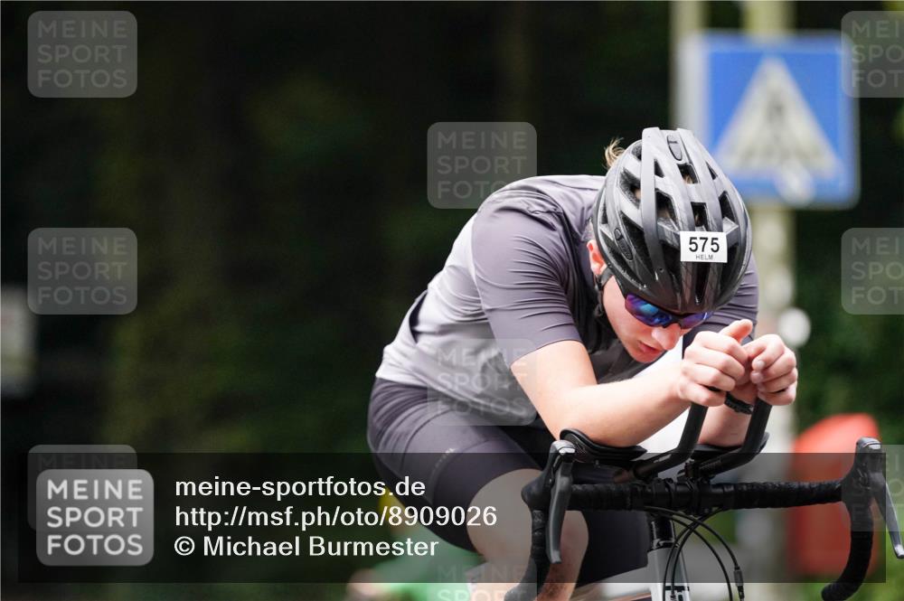 14.09.2025 - Stadtparktriathlon Michael Burmester http://msf.ph/oto/8909026 14.09.2025 09:54:23 Radfahren 575, 660 meine-sportfotos.de