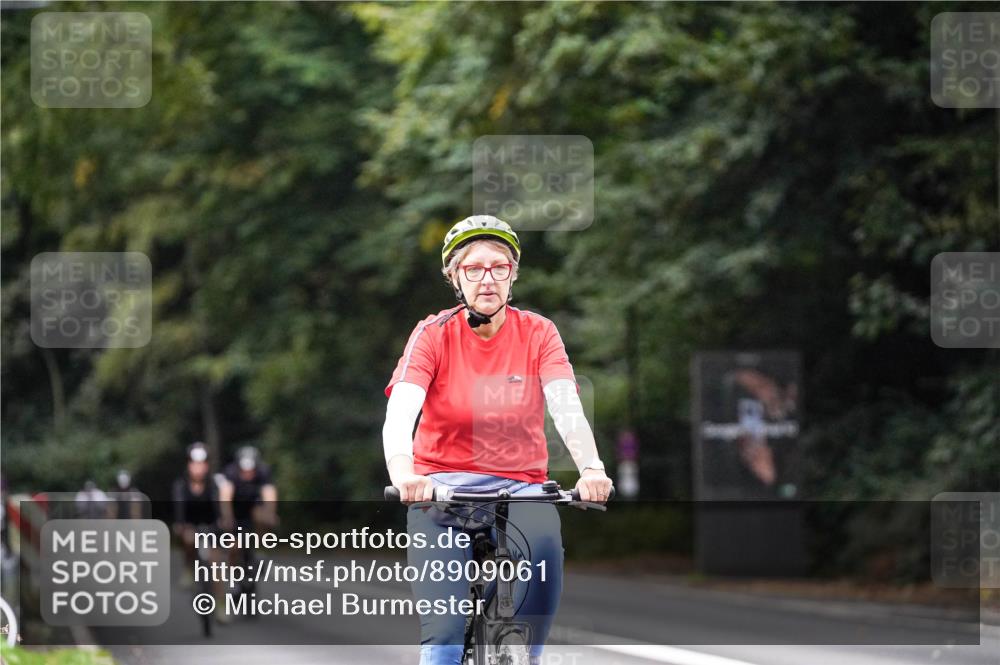 14.09.2025 - Stadtparktriathlon Michael Burmester http://msf.ph/oto/8909061 14.09.2025 09:55:10 Radfahren 509, 530, 532, 554, 555, 571, 573, 578, 592, 602 meine-sportfotos.de