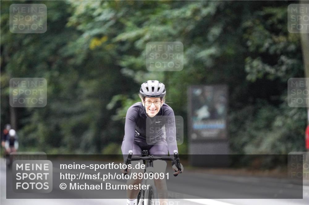 14.09.2025 - Stadtparktriathlon Michael Burmester http://msf.ph/oto/8909091 14.09.2025 09:55:44 Radfahren 526, 539, 564, 589, 611 meine-sportfotos.de
