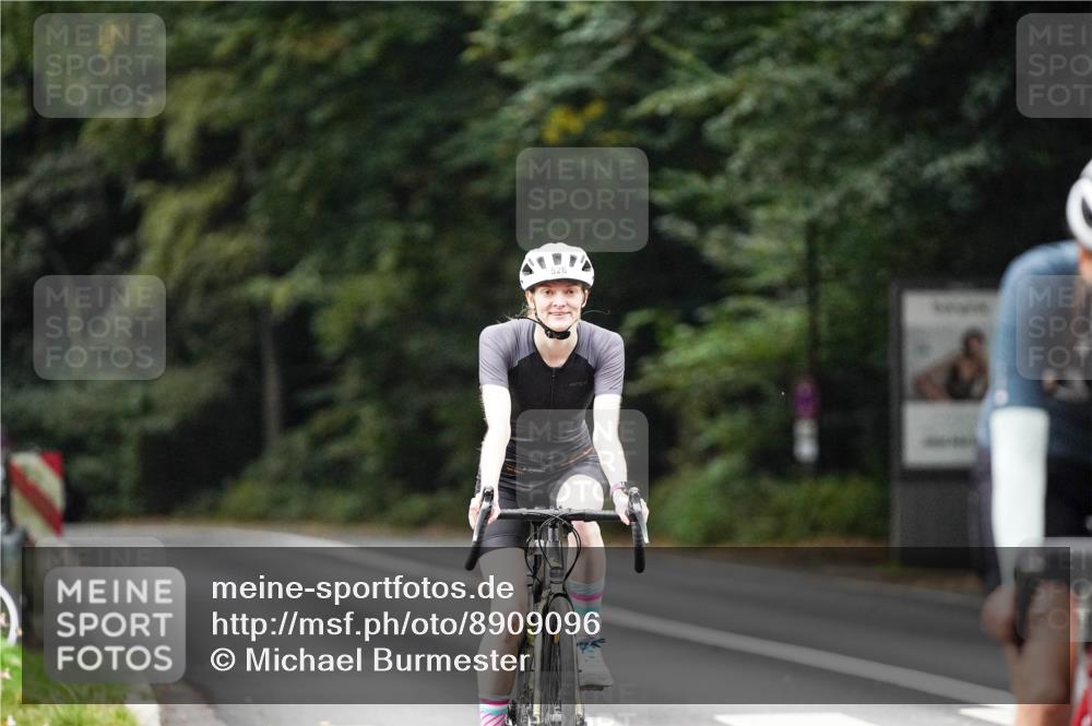 14.09.2025 - Stadtparktriathlon Michael Burmester http://msf.ph/oto/8909096 14.09.2025 09:55:51 Radfahren 526, 539, 611 meine-sportfotos.de