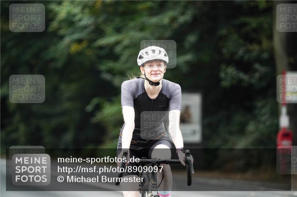 14.09.2025 - Stadtparktriathlon Michael Burmester http://msf.ph/oto/8909097 14.09.2025 09:55:52 Radfahren 526, 539, 611 meine-sportfotos.de