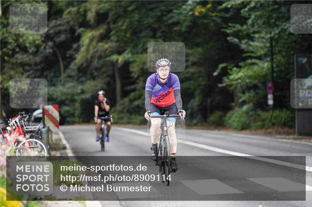 14.09.2025 - Stadtparktriathlon Michael Burmester http://msf.ph/oto/8909114 14.09.2025 09:56:24 Radfahren 527, 531, 566 meine-sportfotos.de