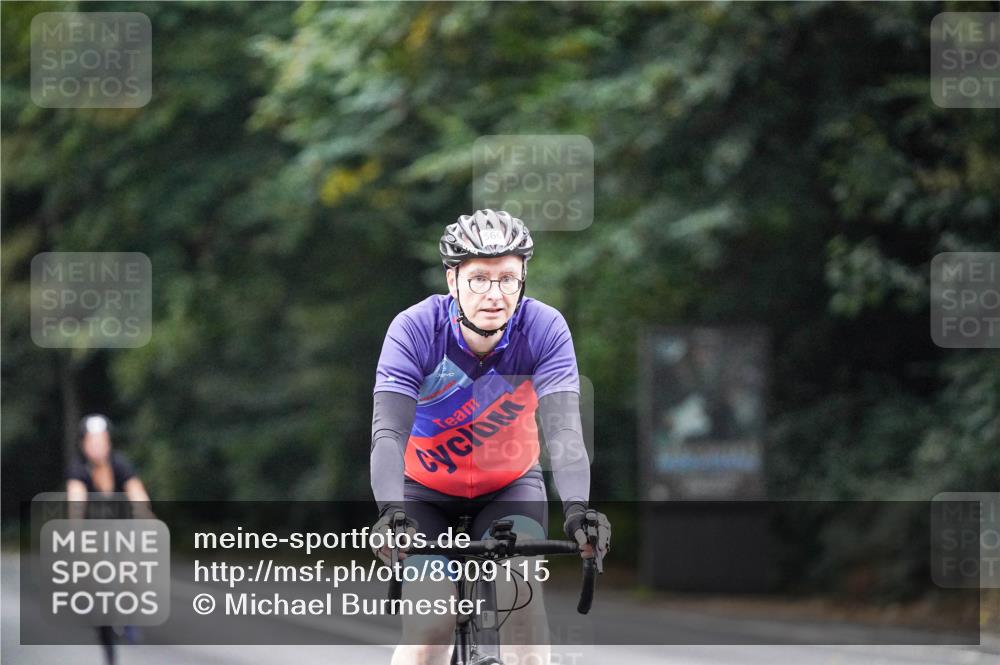14.09.2025 - Stadtparktriathlon Michael Burmester http://msf.ph/oto/8909115 14.09.2025 09:56:25 Radfahren 527, 566 meine-sportfotos.de