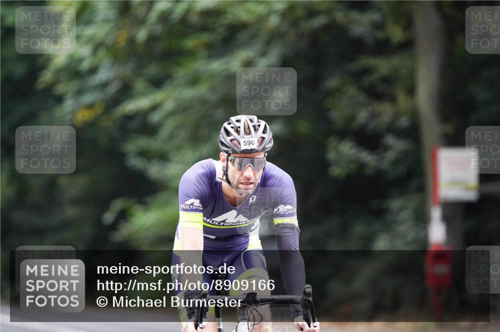14.09.2025 - Stadtparktriathlon Michael Burmester http://msf.ph/oto/8909166 14.09.2025 09:58:29 Radfahren 590 meine-sportfotos.de