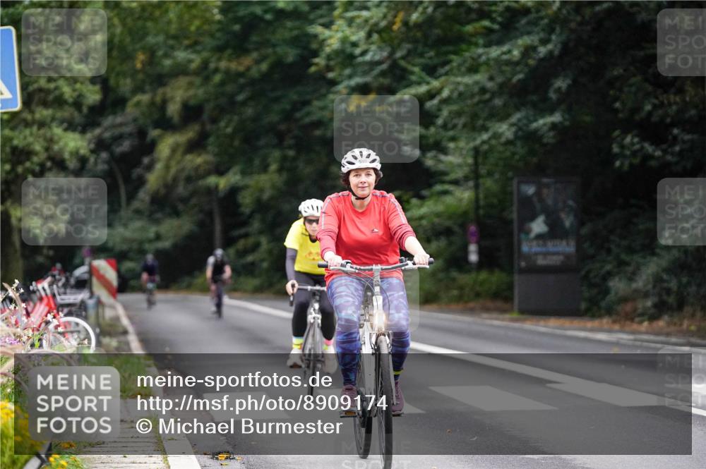 14.09.2025 - Stadtparktriathlon Michael Burmester http://msf.ph/oto/8909174 14.09.2025 09:58:55 Radfahren 549, 599, 604, 617 meine-sportfotos.de