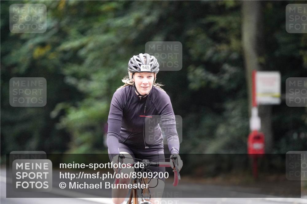 14.09.2025 - Stadtparktriathlon Michael Burmester http://msf.ph/oto/8909200 14.09.2025 09:59:41 Radfahren 518, 541, 568 meine-sportfotos.de