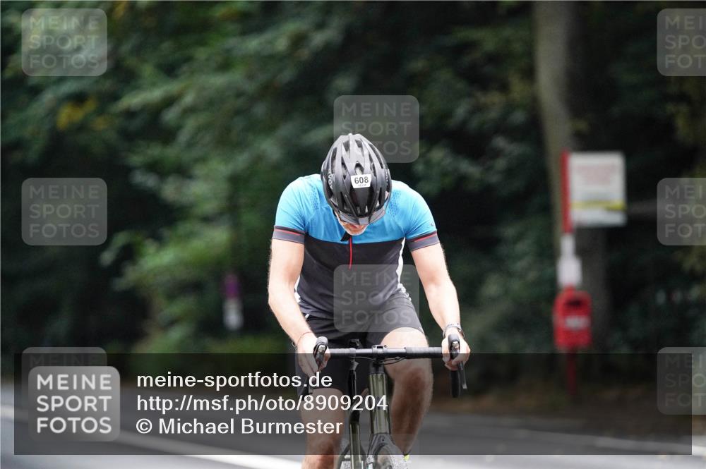 14.09.2025 - Stadtparktriathlon Michael Burmester http://msf.ph/oto/8909204 14.09.2025 10:00:03 Radfahren 608 meine-sportfotos.de
