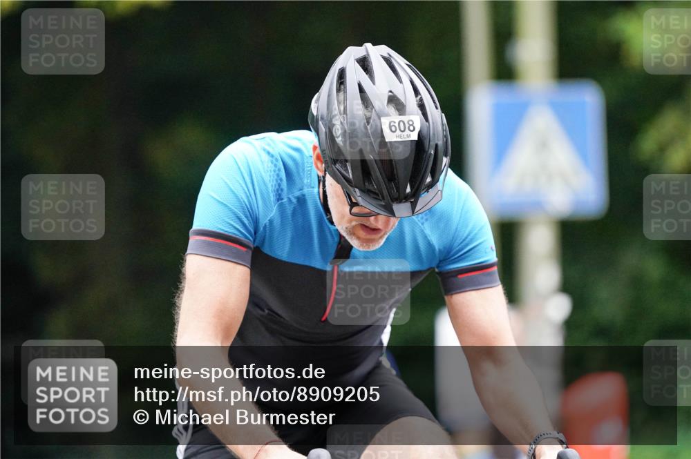 14.09.2025 - Stadtparktriathlon Michael Burmester http://msf.ph/oto/8909205 14.09.2025 10:00:04 Radfahren 608 meine-sportfotos.de
