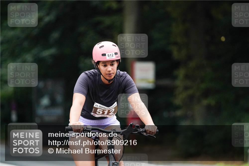 14.09.2025 - Stadtparktriathlon Michael Burmester http://msf.ph/oto/8909216 14.09.2025 10:00:48 Radfahren 512, 576, 583, 591, 618 meine-sportfotos.de