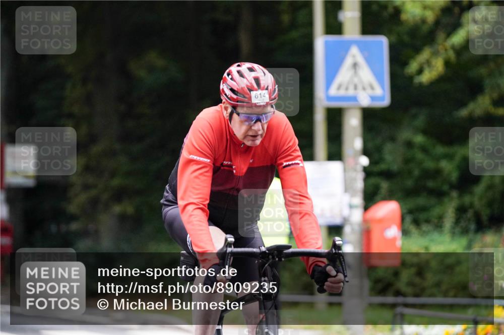 14.09.2025 - Stadtparktriathlon Michael Burmester http://msf.ph/oto/8909235 14.09.2025 10:01:09 Radfahren 528, 550, 575, 606, 614, 616, 620 meine-sportfotos.de
