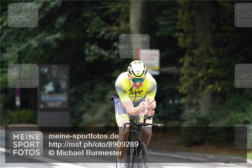 14.09.2025 - Stadtparktriathlon Michael Burmester http://msf.ph/oto/8909289 14.09.2025 10:02:28 Radfahren 514, 515, 555, 561, 573, 593 meine-sportfotos.de