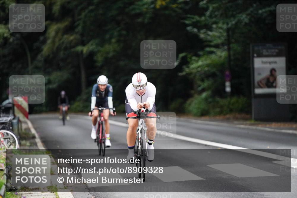 14.09.2025 - Stadtparktriathlon Michael Burmester http://msf.ph/oto/8909328 14.09.2025 10:03:46 Radfahren 539, 594 meine-sportfotos.de