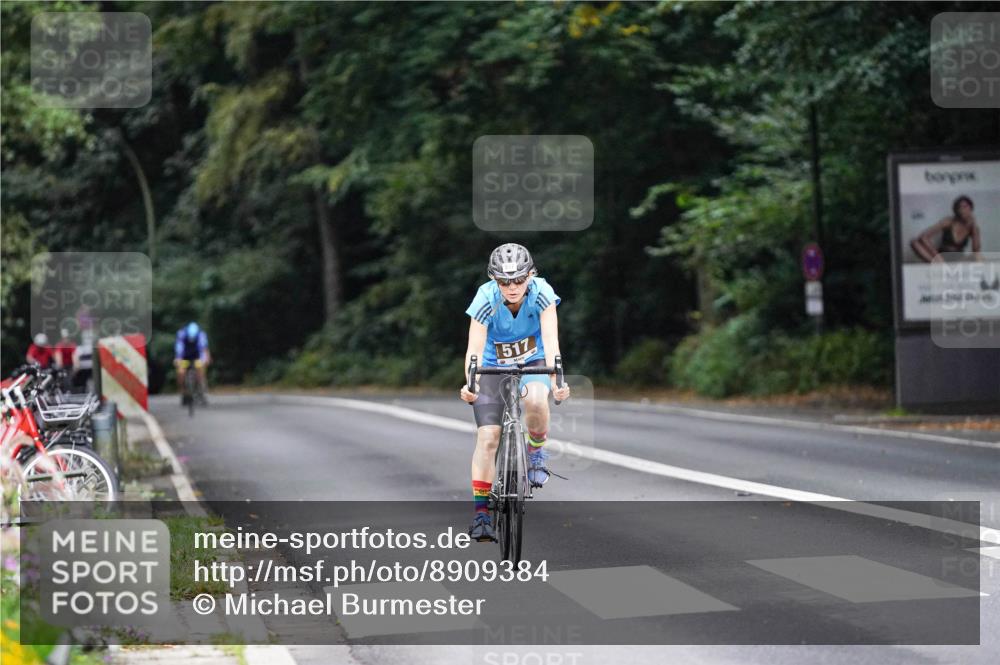 14.09.2025 - Stadtparktriathlon Michael Burmester http://msf.ph/oto/8909384 14.09.2025 10:05:33 Radfahren 517, 547 meine-sportfotos.de