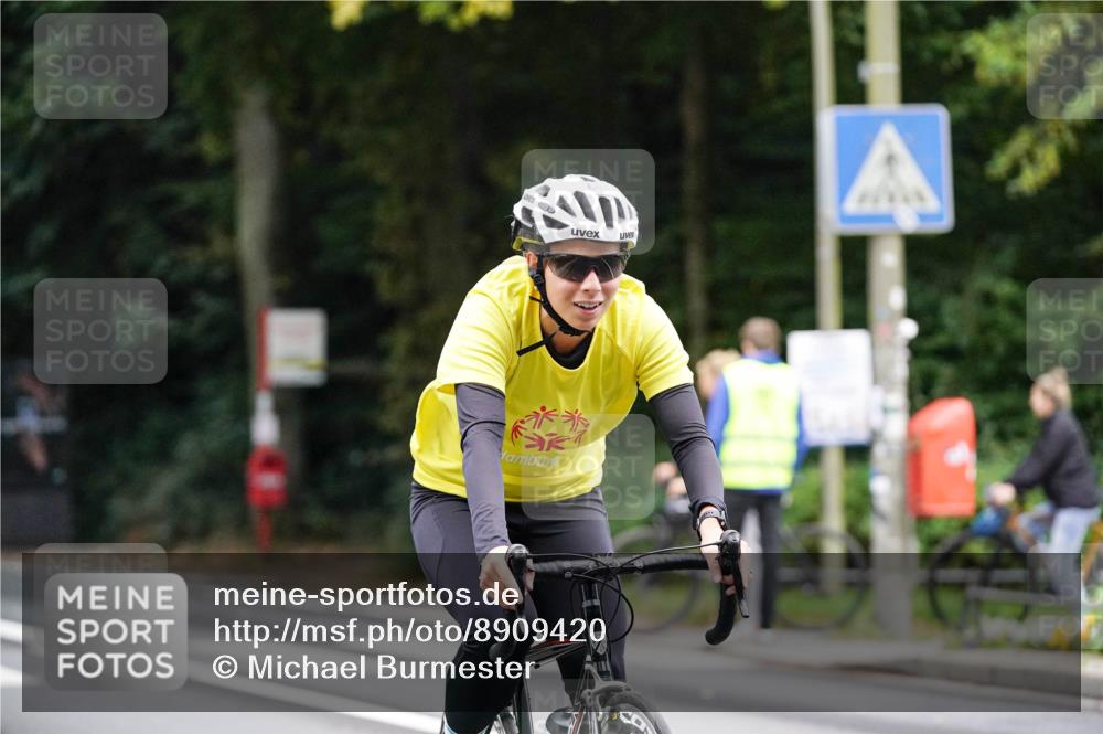 14.09.2025 - Stadtparktriathlon Michael Burmester http://msf.ph/oto/8909420 14.09.2025 10:07:09 Radfahren 513, 584, 604 meine-sportfotos.de