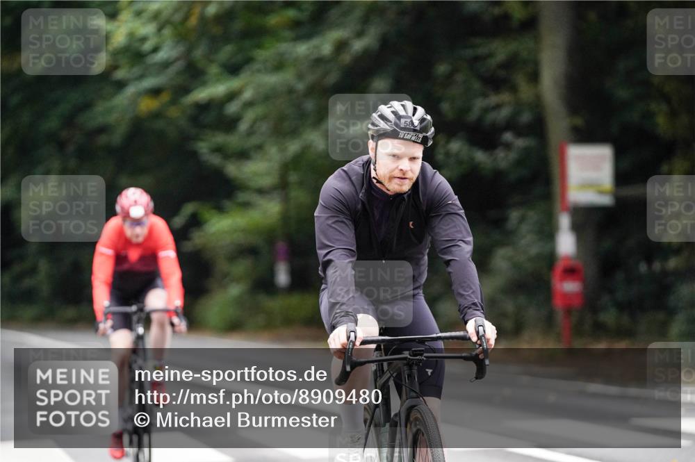 14.09.2025 - Stadtparktriathlon Michael Burmester http://msf.ph/oto/8909480 14.09.2025 10:09:02 Radfahren 576, 585, 614, 616 meine-sportfotos.de