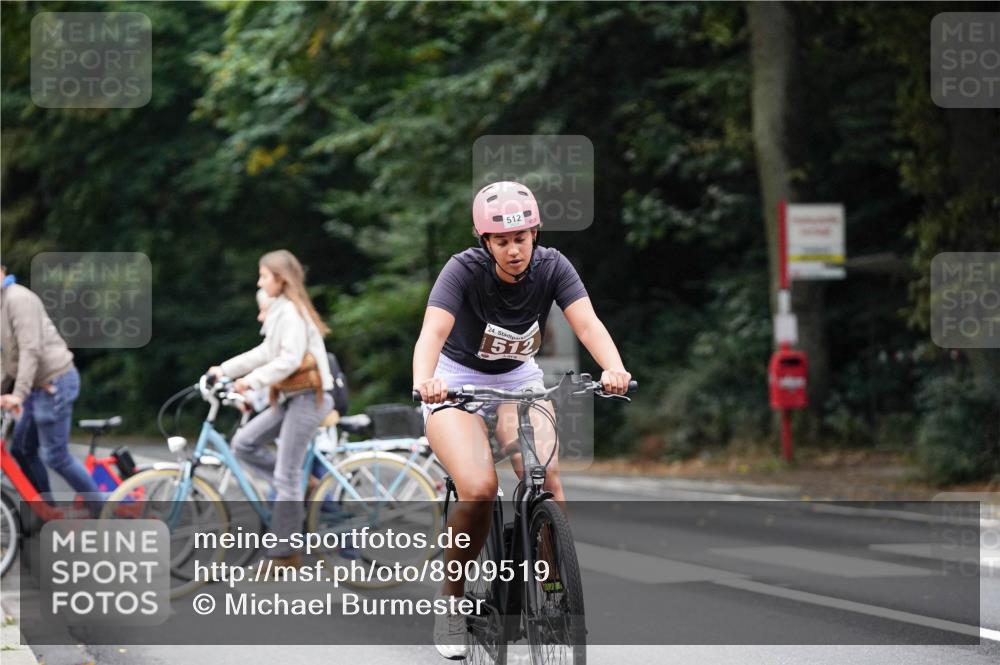 14.09.2025 - Stadtparktriathlon Michael Burmester http://msf.ph/oto/8909519 14.09.2025 10:09:42 Radfahren 512, 525, 551, 583, 660 meine-sportfotos.de