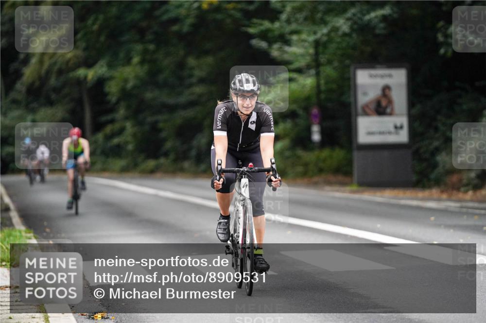 14.09.2025 - Stadtparktriathlon Michael Burmester http://msf.ph/oto/8909531 14.09.2025 10:10:12 Radfahren 544, 571 meine-sportfotos.de