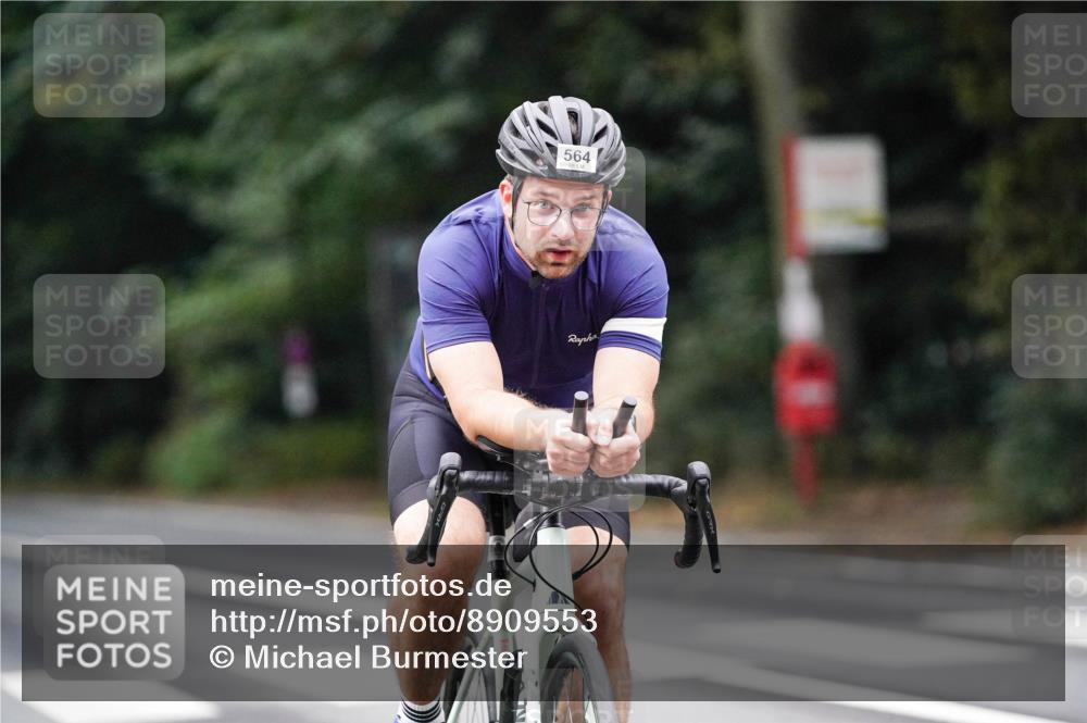 14.09.2025 - Stadtparktriathlon Michael Burmester http://msf.ph/oto/8909553 14.09.2025 10:10:50 Radfahren 514, 529, 564, 620 meine-sportfotos.de