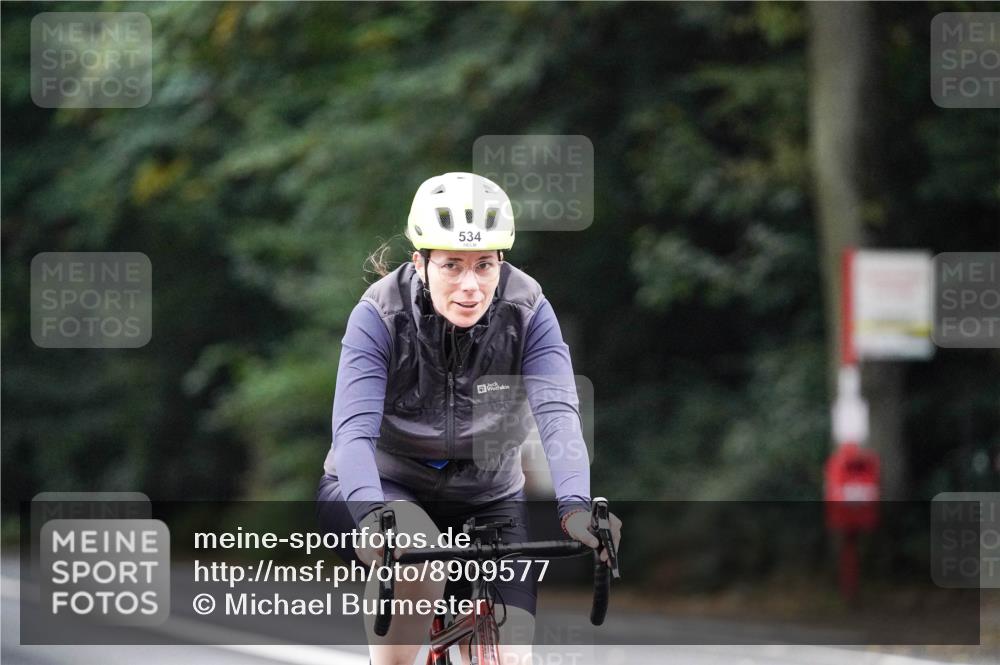 14.09.2025 - Stadtparktriathlon Michael Burmester http://msf.ph/oto/8909577 14.09.2025 10:11:40 Radfahren 515, 532, 534, 565 meine-sportfotos.de