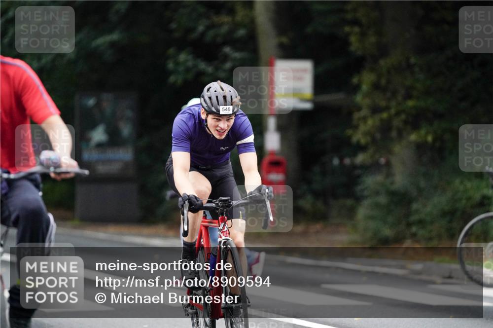 14.09.2025 - Stadtparktriathlon Michael Burmester http://msf.ph/oto/8909594 14.09.2025 10:11:58 Radfahren 539, 549, 558, 611 meine-sportfotos.de