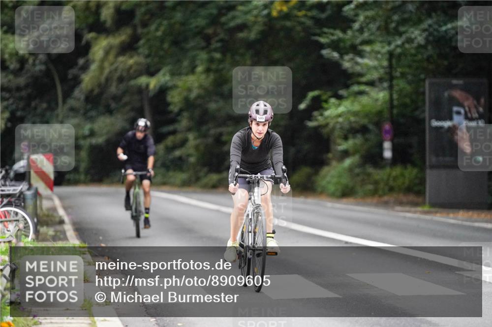 14.09.2025 - Stadtparktriathlon Michael Burmester http://msf.ph/oto/8909605 14.09.2025 10:12:45 Radfahren 509, 619 meine-sportfotos.de