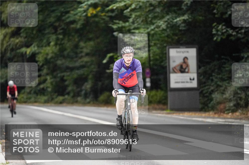 14.09.2025 - Stadtparktriathlon Michael Burmester http://msf.ph/oto/8909613 14.09.2025 10:13:00 Radfahren 531, 547, 566 meine-sportfotos.de
