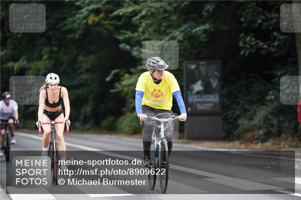 14.09.2025 - Stadtparktriathlon Michael Burmester http://msf.ph/oto/8909622 14.09.2025 10:13:20 Radfahren 521, 522, 562, 578, 586, 610 meine-sportfotos.de