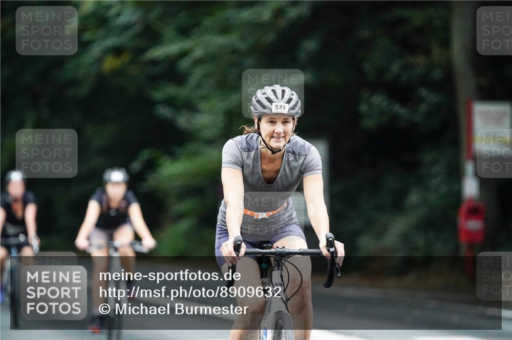 14.09.2025 - Stadtparktriathlon Michael Burmester http://msf.ph/oto/8909632 14.09.2025 10:13:27 Radfahren 521, 522, 526, 527, 546, 562, 586 meine-sportfotos.de