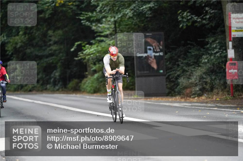 14.09.2025 - Stadtparktriathlon Michael Burmester http://msf.ph/oto/8909647 14.09.2025 10:14:11 Radfahren 554, 557 meine-sportfotos.de
