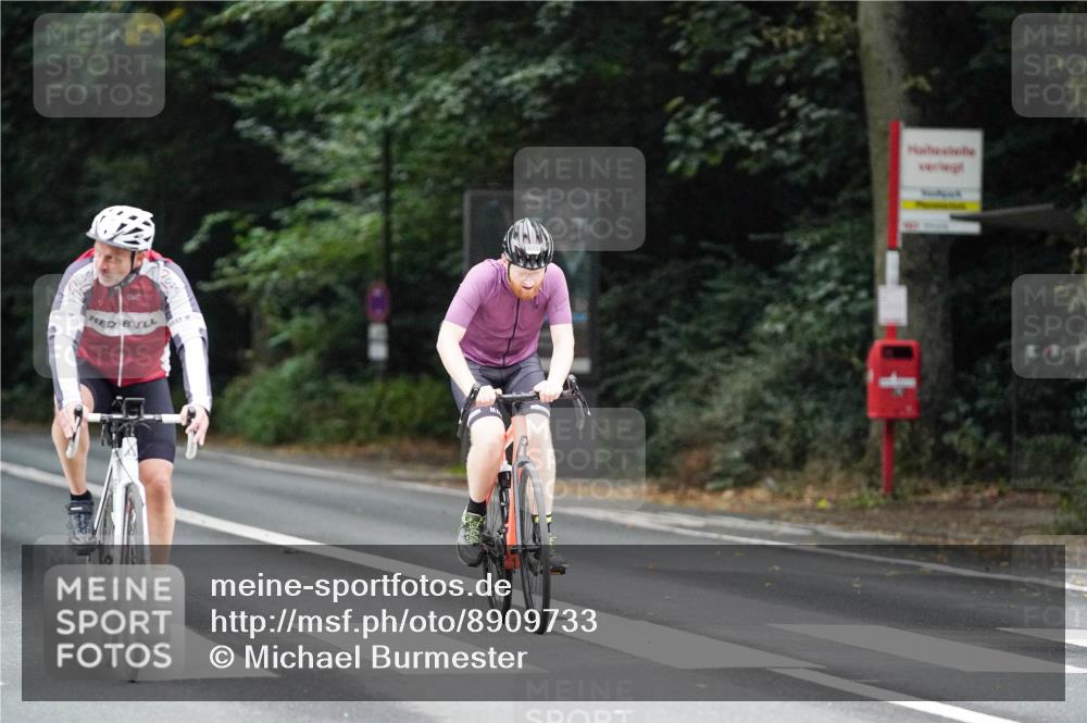 14.09.2025 - Stadtparktriathlon Michael Burmester http://msf.ph/oto/8909733 14.09.2025 10:16:38 Radfahren 513, 550, 585, 588, 595, 614, 615, 629 meine-sportfotos.de