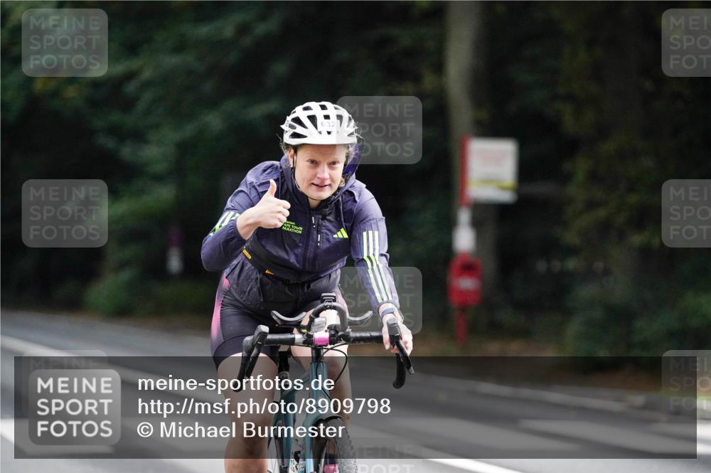 14.09.2025 - Stadtparktriathlon Michael Burmester http://msf.ph/oto/8909798 14.09.2025 10:20:14 Radfahren 539, 565, 592, 599, 611, 632, 661, 677, 687 meine-sportfotos.de