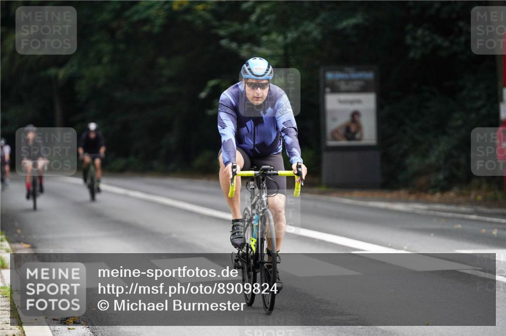 14.09.2025 - Stadtparktriathlon Michael Burmester http://msf.ph/oto/8909824 14.09.2025 10:20:50 Radfahren 532, 610, 619, 620, 685, 694, 710 meine-sportfotos.de