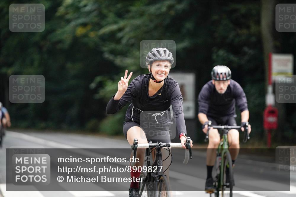14.09.2025 - Stadtparktriathlon Michael Burmester http://msf.ph/oto/8909827 14.09.2025 10:20:54 Radfahren 515, 532, 610, 619, 694, 720 meine-sportfotos.de