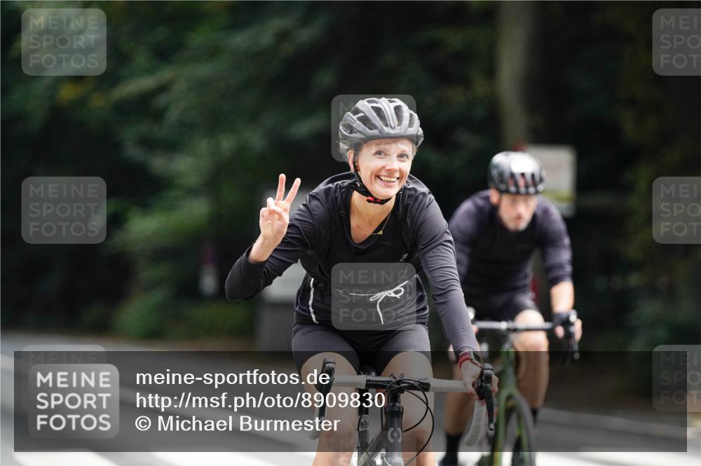 14.09.2025 - Stadtparktriathlon Michael Burmester http://msf.ph/oto/8909830 14.09.2025 10:20:55 Radfahren 515, 610, 619, 694, 720 meine-sportfotos.de