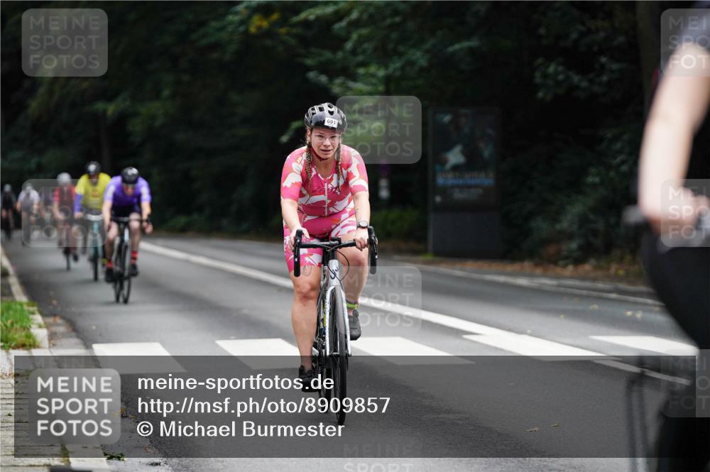 14.09.2025 - Stadtparktriathlon Michael Burmester http://msf.ph/oto/8909857 14.09.2025 10:21:39 Radfahren 509, 528, 531, 562, 570, 657, 691 meine-sportfotos.de