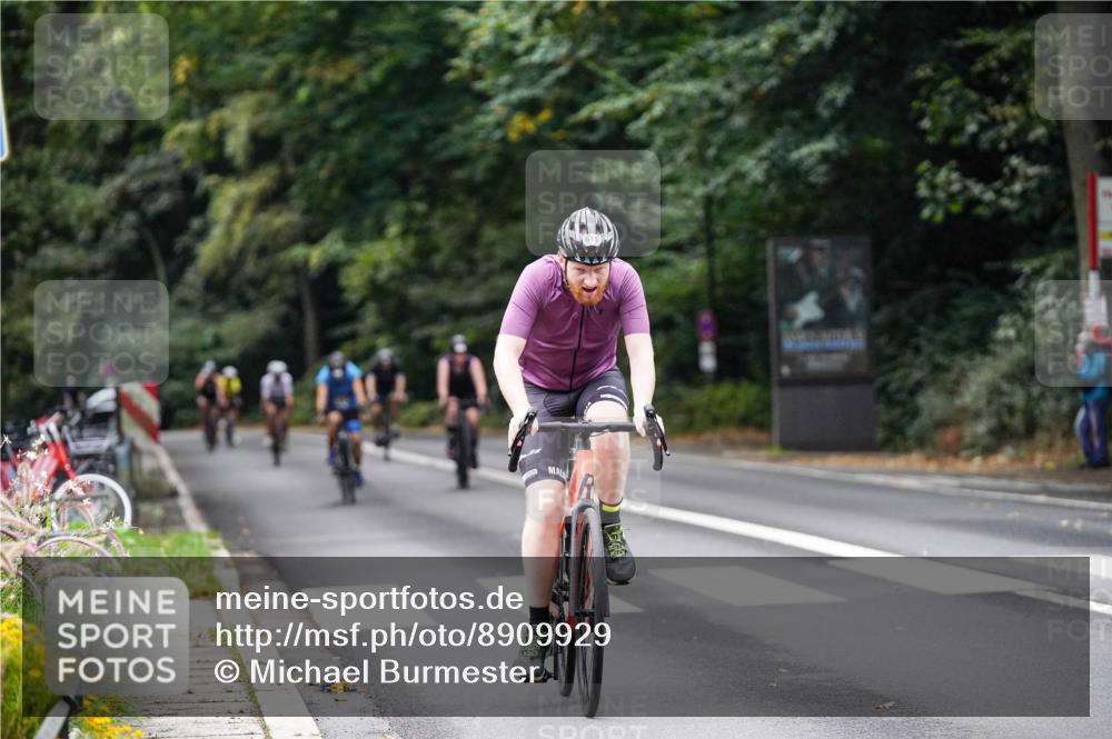 14.09.2025 - Stadtparktriathlon Michael Burmester http://msf.ph/oto/8909929 14.09.2025 10:23:21 Radfahren 517, 573, 615, 626, 636, 642, 647 meine-sportfotos.de