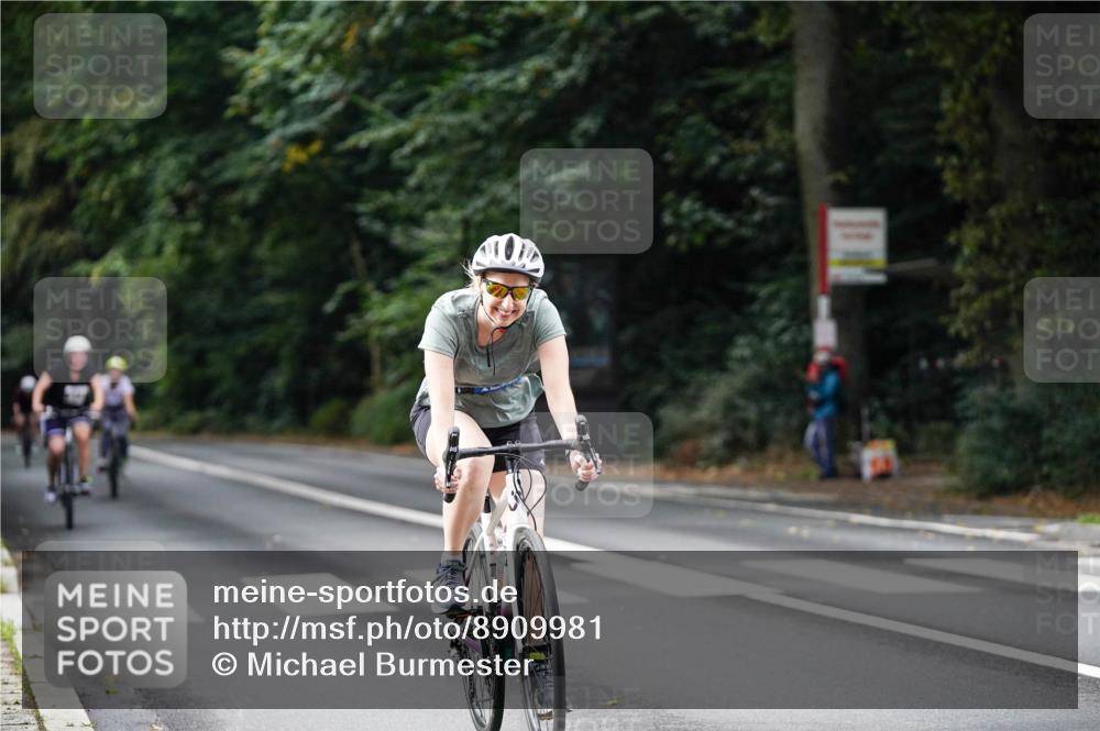 14.09.2025 - Stadtparktriathlon Michael Burmester http://msf.ph/oto/8909981 14.09.2025 10:24:45 Radfahren 511, 525, 537, 551, 580, 663, 683, 701 meine-sportfotos.de