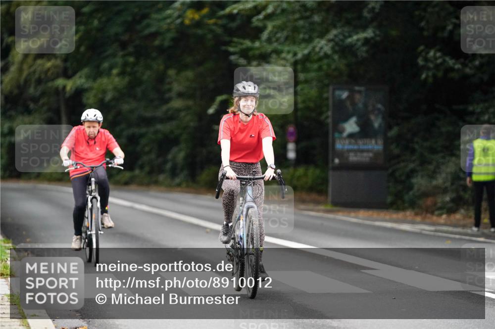 14.09.2025 - Stadtparktriathlon Michael Burmester http://msf.ph/oto/8910012 14.09.2025 10:25:41 Radfahren 567, 600, 601, 627 meine-sportfotos.de