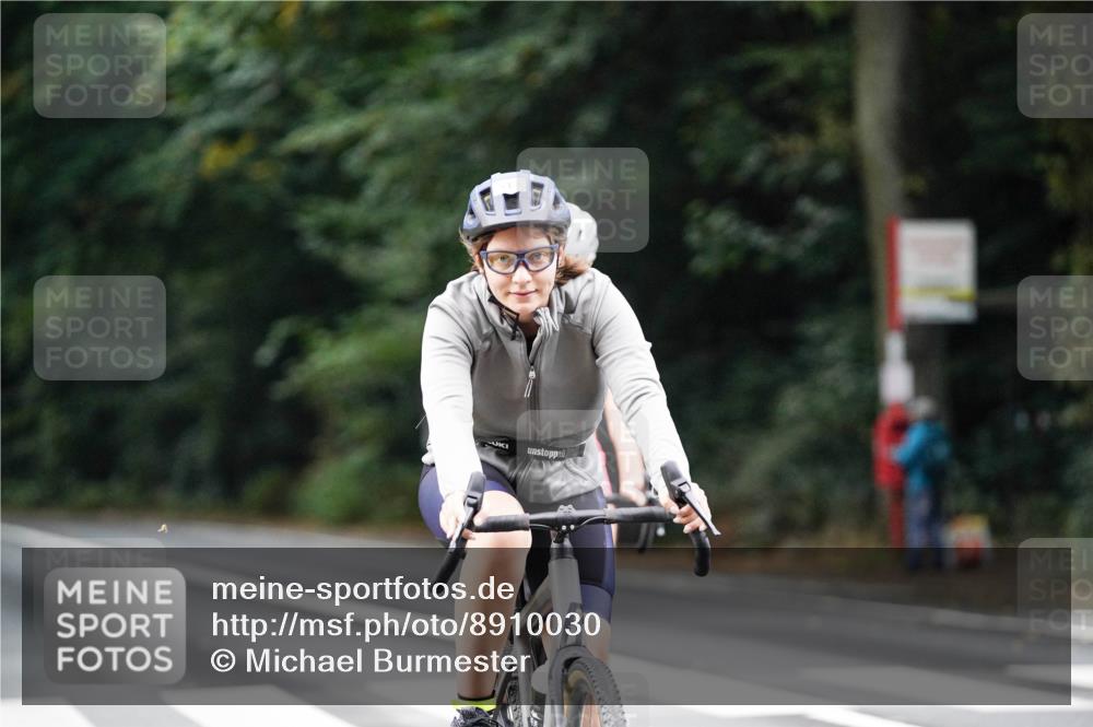 14.09.2025 - Stadtparktriathlon Michael Burmester http://msf.ph/oto/8910030 14.09.2025 10:26:05 Radfahren 513, 523, 542, 616, 629, 638, 676 meine-sportfotos.de