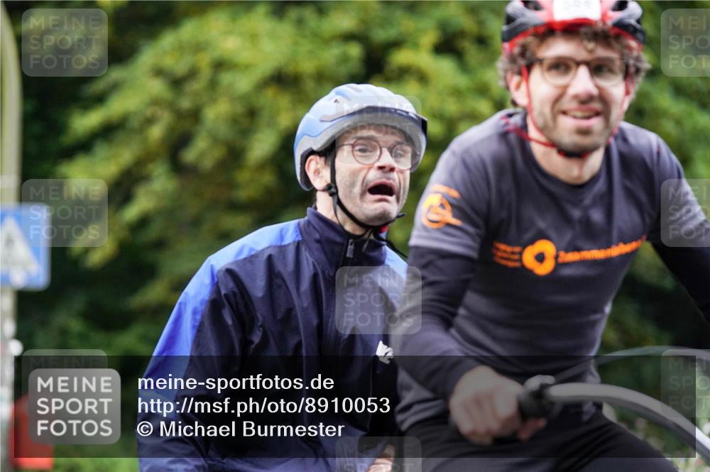 14.09.2025 - Stadtparktriathlon Michael Burmester http://msf.ph/oto/8910053 14.09.2025 10:26:42 Radfahren 561, 588, 606, 641, 659 meine-sportfotos.de