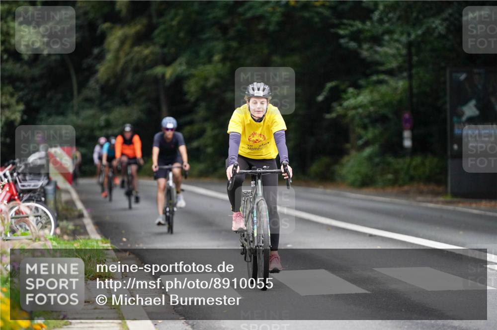 14.09.2025 - Stadtparktriathlon Michael Burmester http://msf.ph/oto/8910055 14.09.2025 10:26:46 Radfahren 514, 588, 606, 609, 641, 659 meine-sportfotos.de