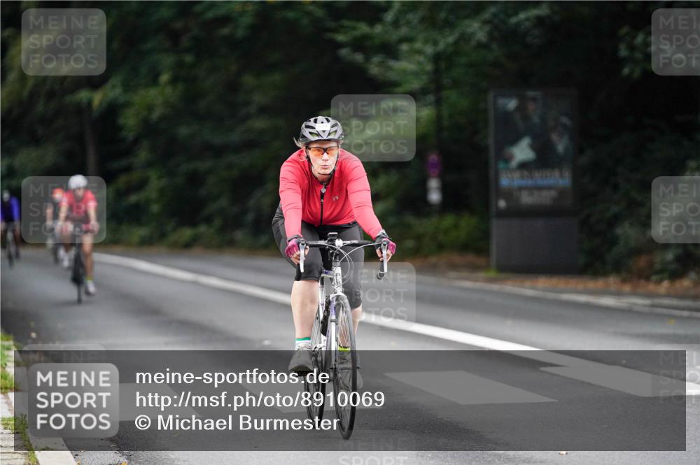 14.09.2025 - Stadtparktriathlon Michael Burmester http://msf.ph/oto/8910069 14.09.2025 10:27:04 Radfahren 544, 631, 686 meine-sportfotos.de
