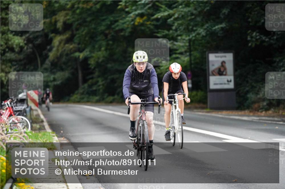 14.09.2025 - Stadtparktriathlon Michael Burmester http://msf.ph/oto/8910111 14.09.2025 10:28:18 Radfahren 534, 622 meine-sportfotos.de