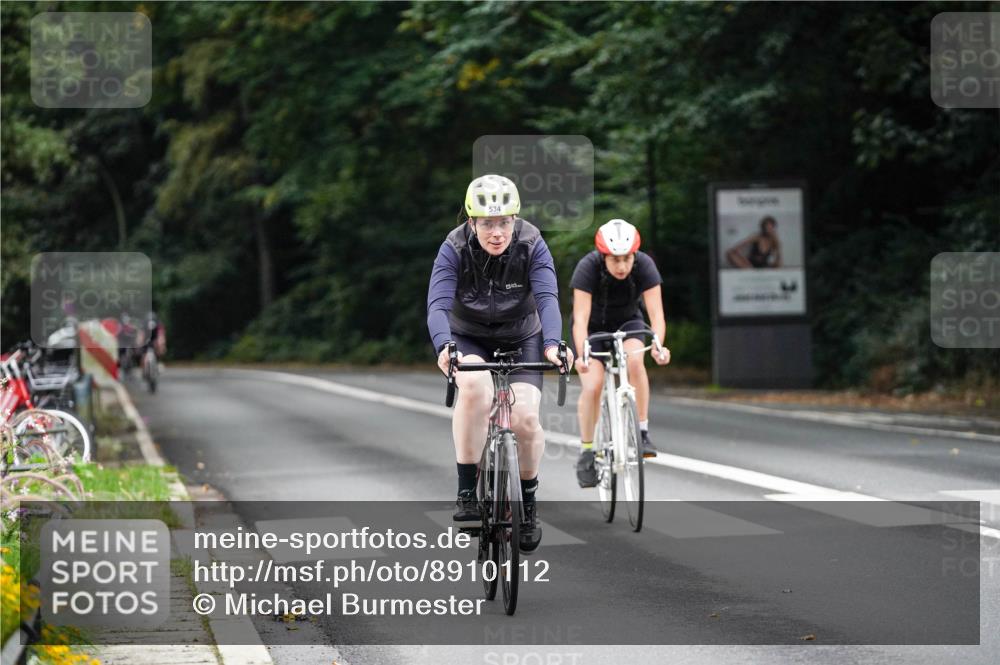 14.09.2025 - Stadtparktriathlon Michael Burmester http://msf.ph/oto/8910112 14.09.2025 10:28:18 Radfahren 534, 622 meine-sportfotos.de